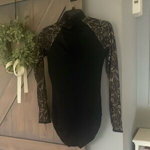 Elegant Black Lace Sleeve Women's Top used for dance